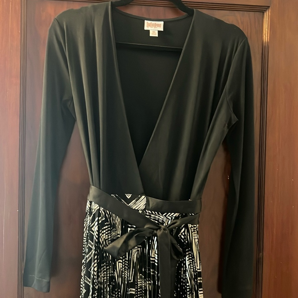 LuLaRoe DeAnne elegant dress